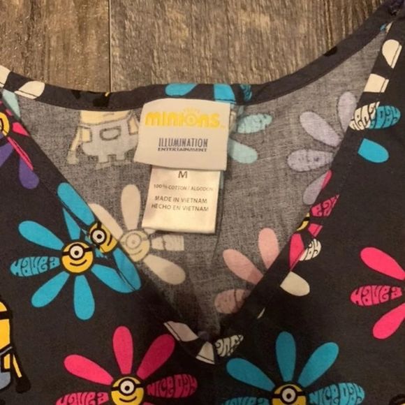 Scrub top - Picture 2 of 2